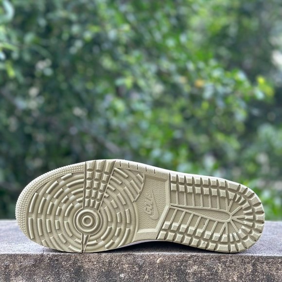 Jordan 1 Retro Low Golf Travis Scott Neutral Olive main image 9